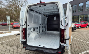 Nissan Interstar